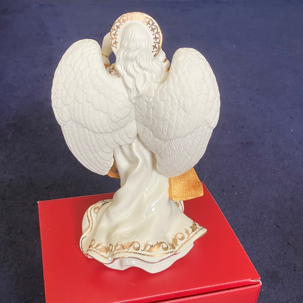 Lenox First Blessing Nativity Set Angel of Peace - BRAND NEW IN ORIGINAL BOX - Picture 2 of 5